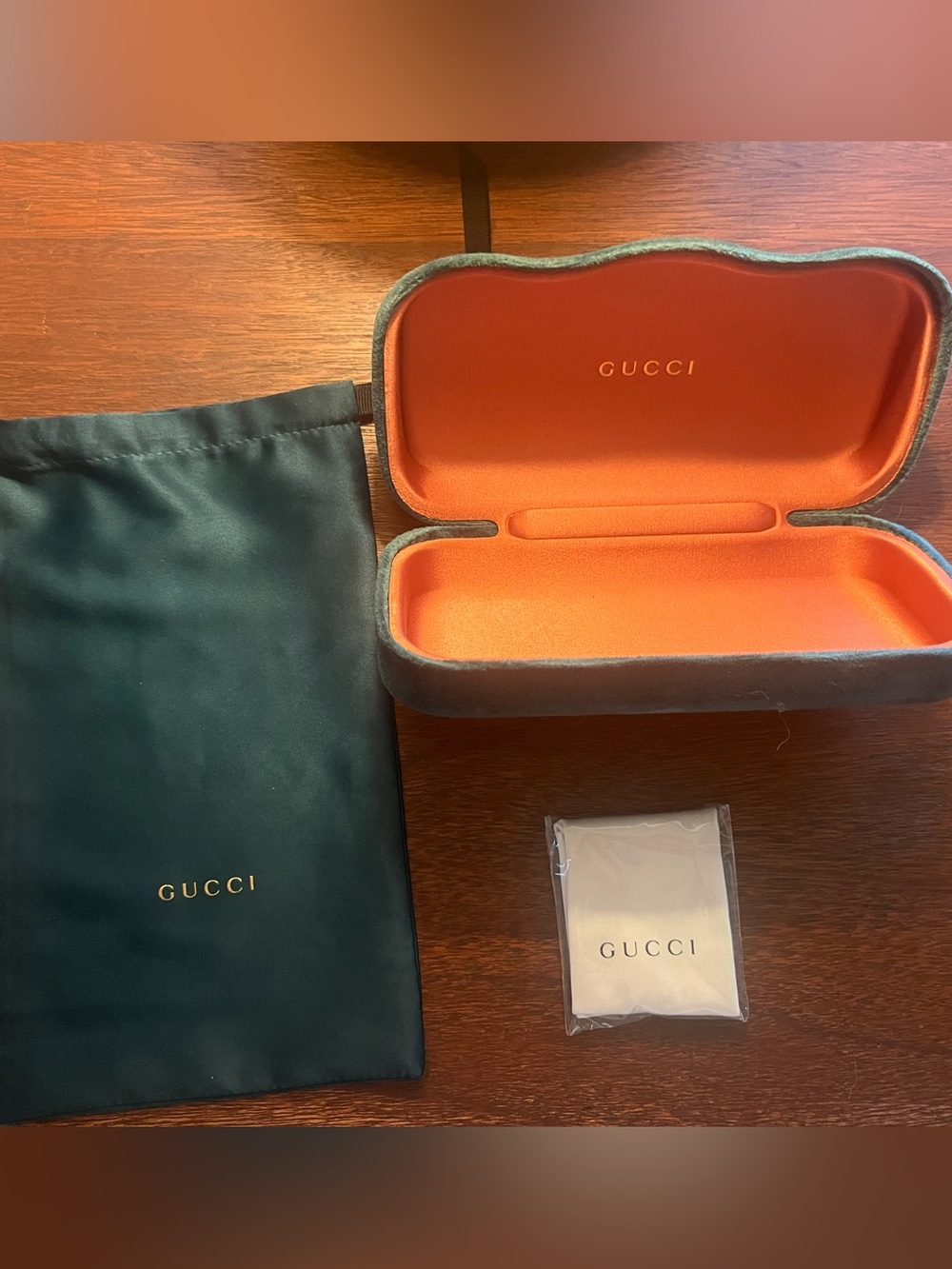 GUCCI GREEN SUNGLASS CASE